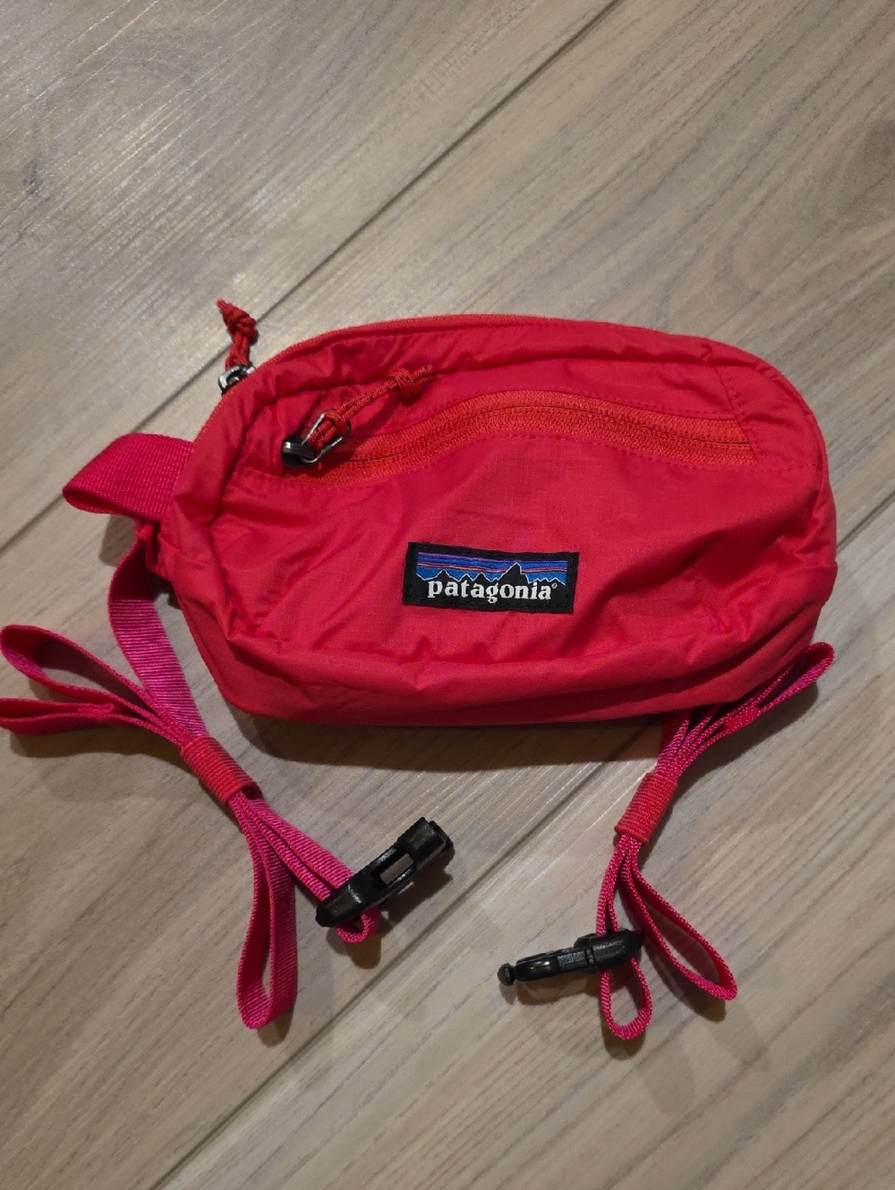 Patagonia Terravia Mini Hip Pack 1L Hot Pink
